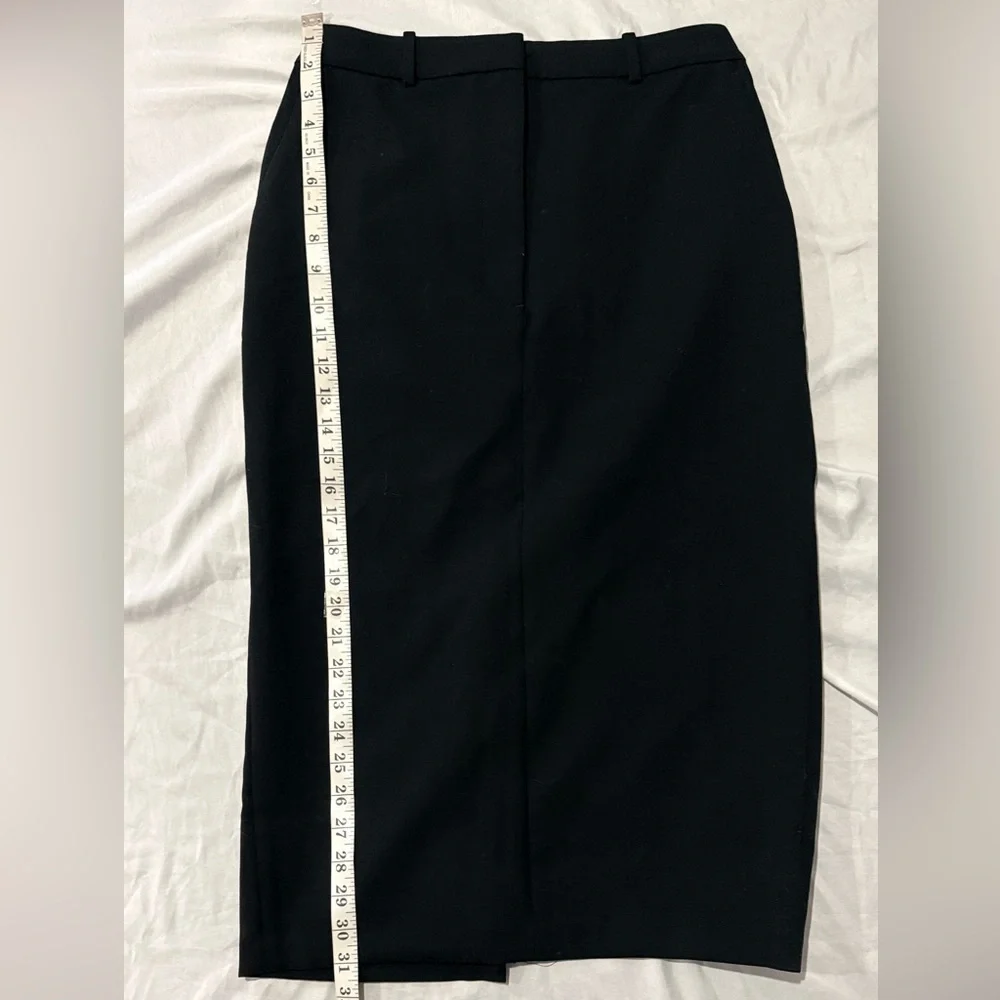 White House Black Market Elegant Black Pencil Skirt size 6
